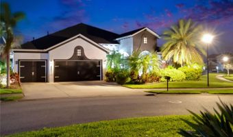 6927 CRESTPOINT Dr, Apollo Beach, FL 33572