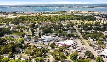 67 Linden St, Middletown, RI 02842