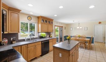8 Sunshine Dr, Alexandria Twp., NJ 08867