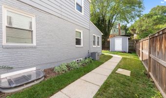 2303 RIVERVIEW Ter, Alexandria, VA 22303