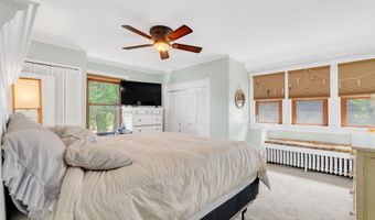 1805 ST Clair River Dr, Algonac, MI 48001