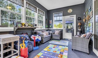 22 Flanders Dr, Barnegat, NJ 08005