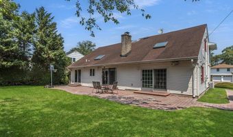 83 The Dell, Albertson, NY 11507