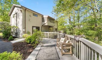 2092 E Hamton Rd, Binghamton, NY 13903