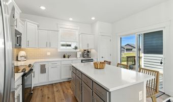 1811 SW Westview Dr, Ankeny, IA 50023