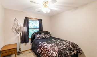 2516 Somerset Dr, Ames, IA 50010