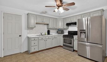 9 Broadview Ave, Berkley, MA 02779