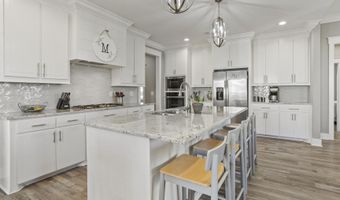 806 Long Leaf Cir, Brandon, MS 39042