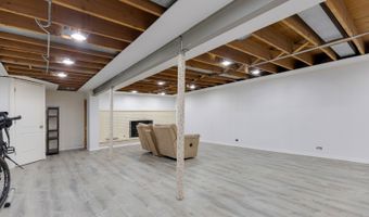 323 S Prindle Ave, Arlington Heights, IL 60004