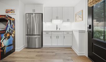 43 Oak Ridge Dr, Avon, CT 06001