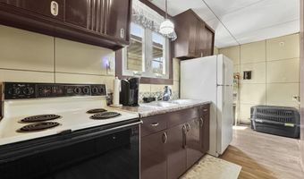 707 Ohio Ave, Auburn, IN 46706