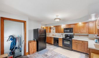 4370 NE 64th St, Altoona, IA 50009