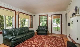 49 Sanford Ave, North Kingstown, RI 02852