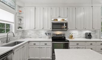 205 Johnson Ct, Ashland, MO 65010
