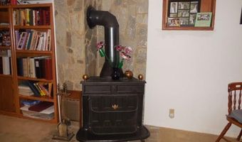 560 N Front St, Arco, ID 83213