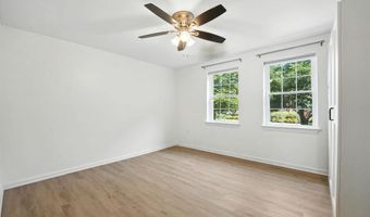 6613 10TH St A2, Alexandria, VA 22307