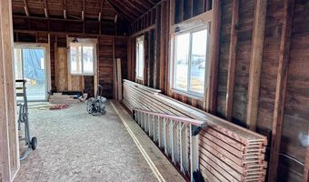 302 3rd St S, Basin, WY 82410