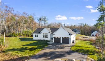 173 Tamrox Dr, Arundel, ME 04046