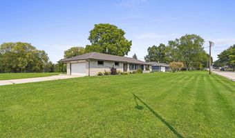 325 W GREENFIELD Ave, Algoma, WI 54201