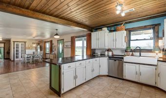 13731 Lawrence 2170, Aurora, MO 65605