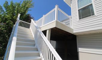 320 Remington Way Dr, Ballwin, MO 63021