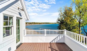451 Appletree Point Rd, Burlington, VT 05408