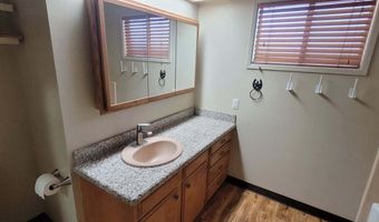 21092 Shelly Ln, Anderson, CA 96007