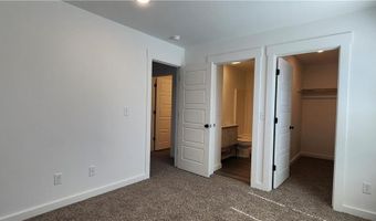 871 Boardwalk Ave, Bentonville, AR 72713