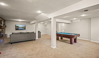 1922 Parkmont Ln, Anoka, MN 55303