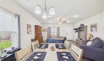 6507 SW Chalkstone Rd, Bentonville, AR 72713