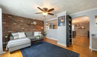 9 Pequot Ave, Cumberland, RI 02864