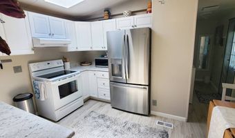 10550 SE 70th Ave 8, Milwaukie, OR 97222