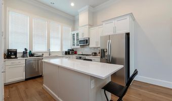 4094 Runyon Rd, Addison, TX 75001