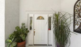 10525 Burned Oak Ln, Escondido, CA 92026