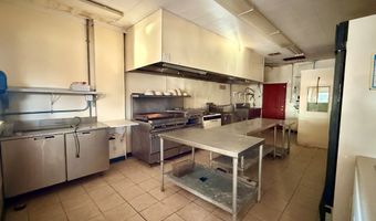 21 Fair St, Baxley, GA 31513