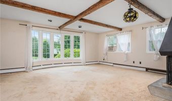 60 White Pkwy, North Smithfield, RI 02896