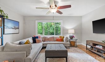16 Chipping Green Dr, Arden, NC 28704