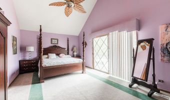 1205 N Scarlet Dr, Addison, IL 60101