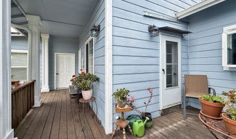 914 EASY St, Brookings, OR 97415