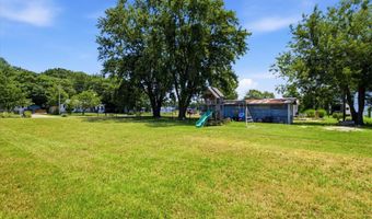 1225 E Church St, Aurora, MO 65605