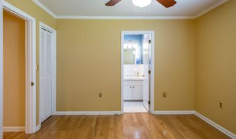 220 Lake Shore Dr, Alma, GA 31510