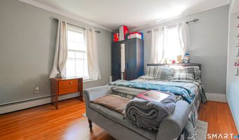 27 Powder Horn Hl, Brookfield, CT 06804
