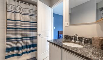 1801 N Dover Ct, Arlington Heights, IL 60004