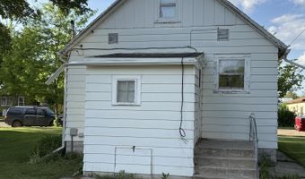 818 NE 3rd Ave, Aberdeen, SD 57401