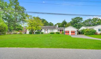 3238 Ridgewood Rd, Allenwood, NJ 08720