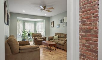 156 Myrtle Ave, Belford, NJ 07718