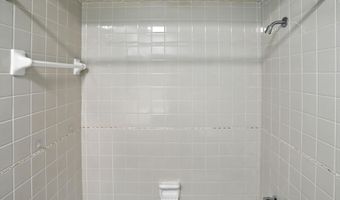 8219 Bishops Ln, Indianapolis, IN 46217