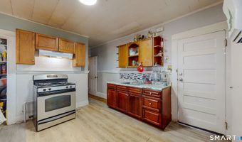 107 Fairview Ave, Bridgeport, CT 06606