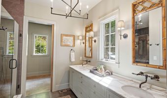 37 Holly Ln, Alexander City, AL 35010