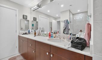 6820 WISCONSIN Ave 4006, Bethesda, MD 20815